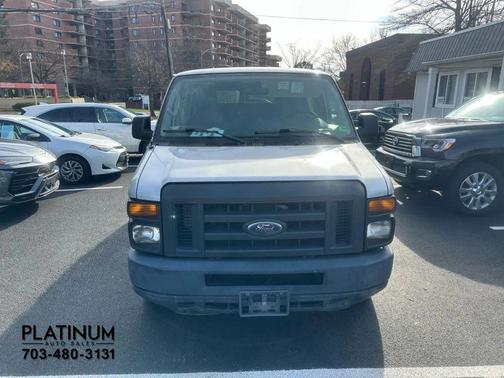 2013 Ford E350 Super Duty XL