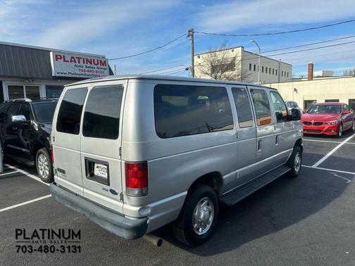2013 Ford E350 Super Duty XL