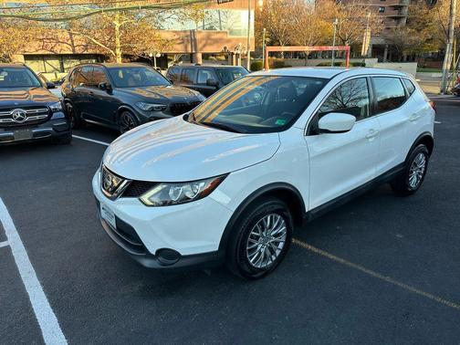 2018 Nissan Rogue Sport S
