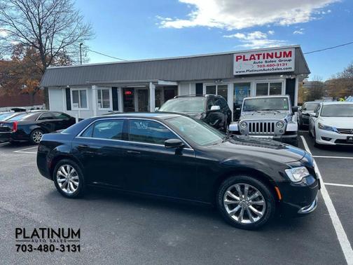 2015 Chrysler 300 Limited