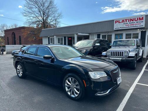 2015 Chrysler 300 Limited