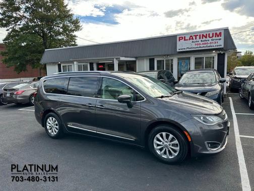2019 Chrysler Pacifica Touring L