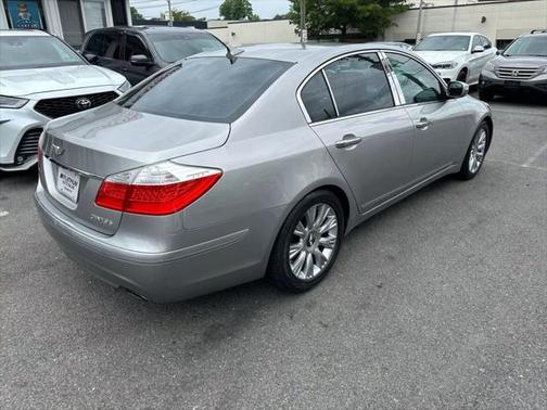 2009 Hyundai Genesis 3.8