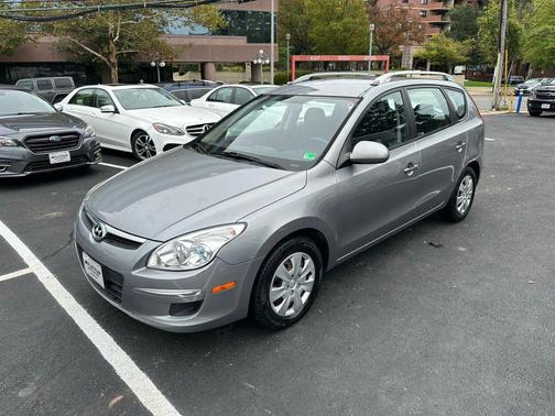 2011 Hyundai Elantra Touring 