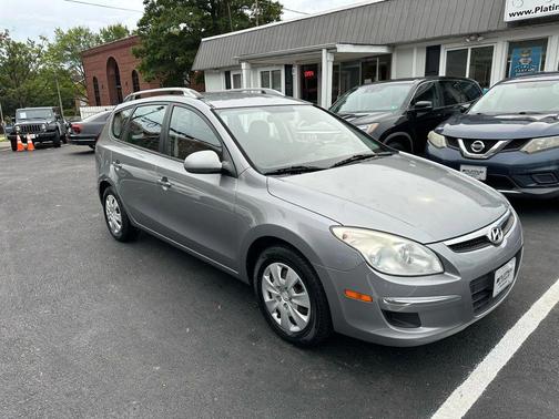 2011 Hyundai Elantra Touring 