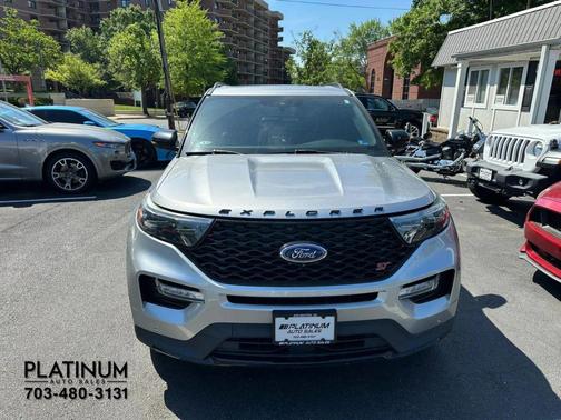 Iconic Silver Metallic 2021 Ford Explorer ST