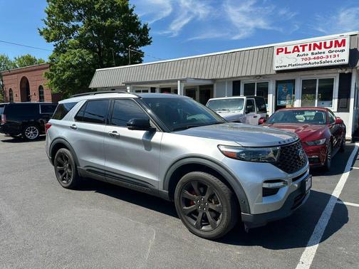 Iconic Silver Metallic 2021 Ford Explorer ST