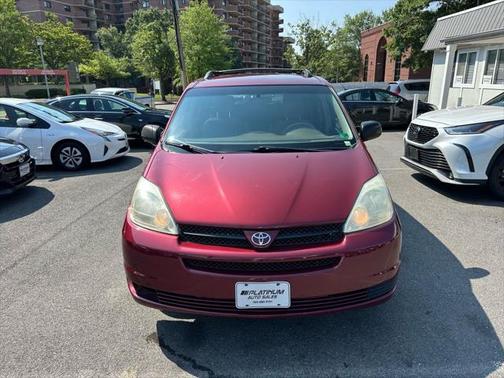 2004 Toyota Sienna CE