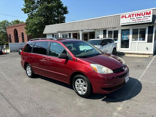 2004 Toyota Sienna CE
