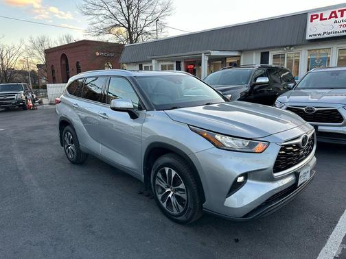 2020 Toyota Highlander XLE