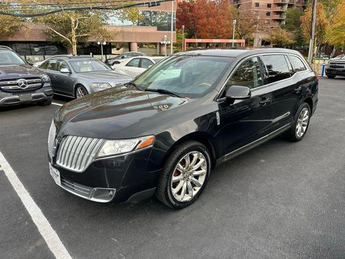 2010 Lincoln MKT Sport Utility 4D
