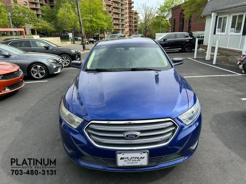 Deep Impact Blue 2013 Ford Taurus SE