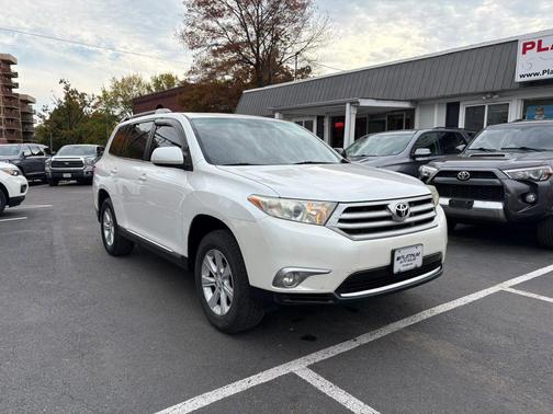 Blizzard Pearl 2013 Toyota Highlander SE