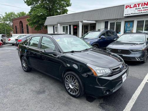 Ebony 2011 Ford Focus SES