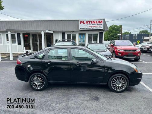 Ebony 2011 Ford Focus SES