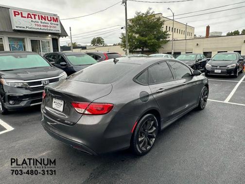 2015 Chrysler 200 S
