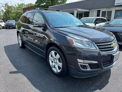 2017 Chevrolet Traverse LT Sport Utility 4D