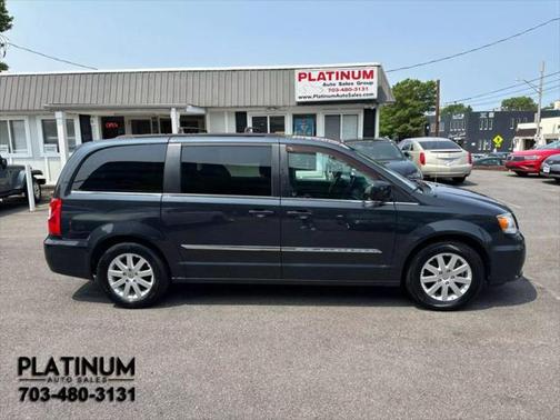 2014 Chrysler Town & Country Touring