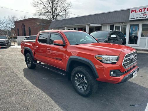 2017 Toyota Tacoma SR5