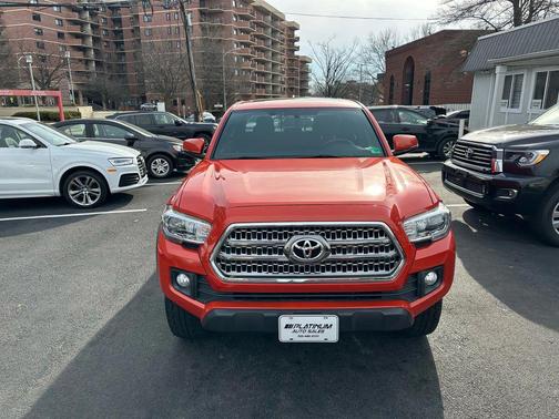 2017 Toyota Tacoma SR5