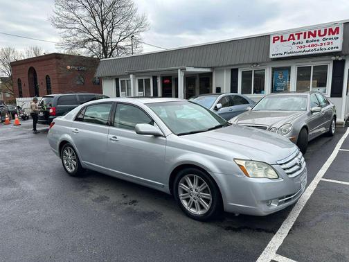 Silver 2006 Toyota Avalon Limited