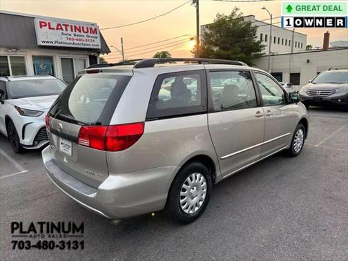 2004 Toyota Sienna CE