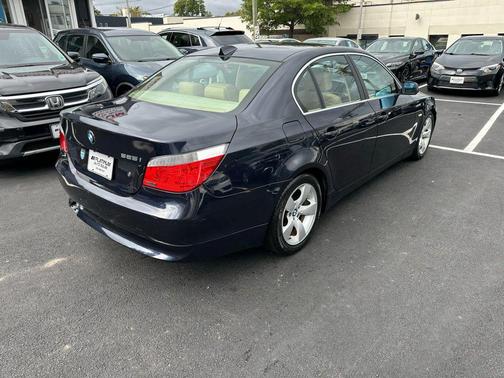 2007 BMW 525 i