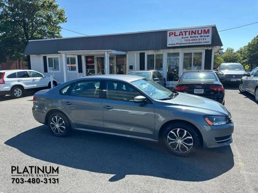 2015 Volkswagen Passat 1.8T S Sedan 4D