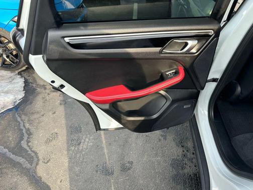 2020 Porsche Macan S