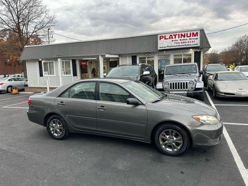 2005 Toyota Camry XLE V6