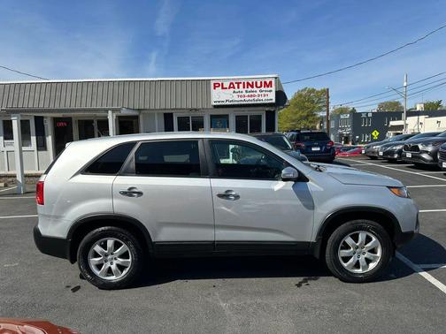 Silver 2012 Kia Sorento LX