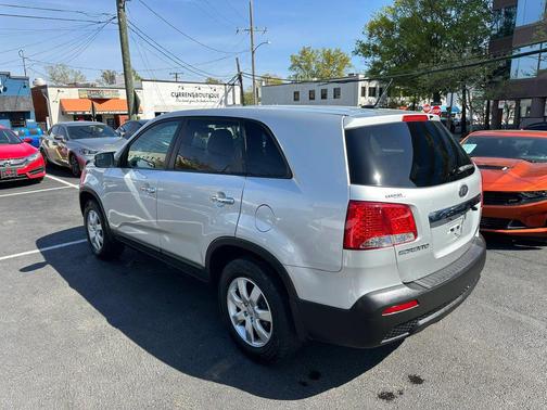 Silver 2012 Kia Sorento LX