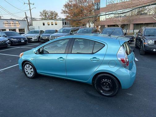 2013 Toyota Prius c Three
