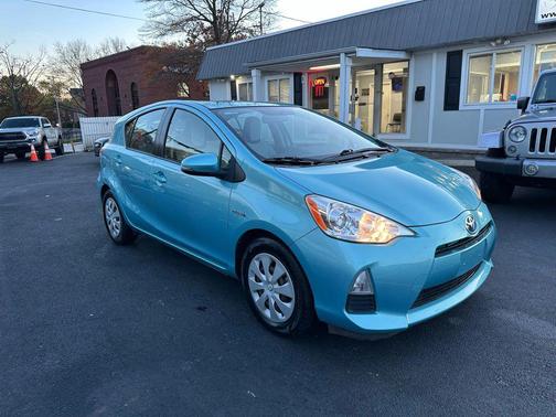 2013 Toyota Prius c Three