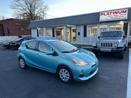 2013 Toyota Prius c Three