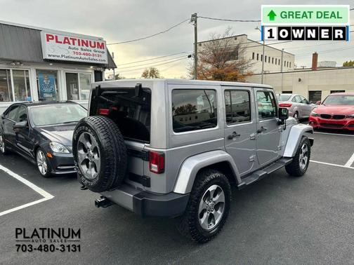 2016 Jeep Wrangler Unlimited Sahara