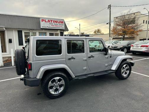 2016 Jeep Wrangler Unlimited Sahara