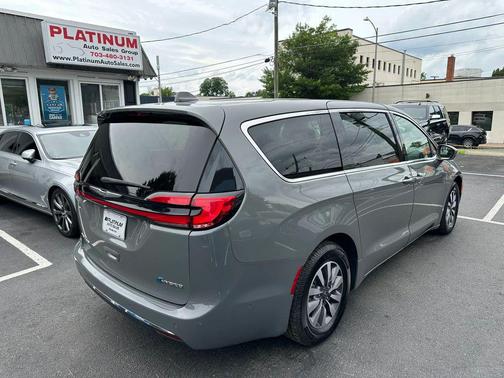Ceramic Gray Clearcoat 2022 Chrysler Pacifica Hybrid Touring L