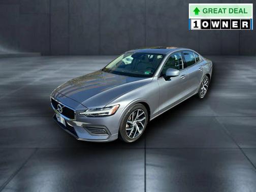 2020 Volvo S60 T5 Momentum