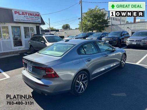 2020 Volvo S60 T5 Momentum