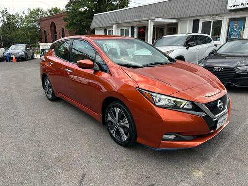 2022 Nissan Leaf SL PLUS Hatchback 4D