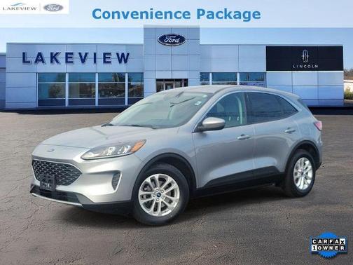 ICONIC SILVER 2021 Ford Escape SE