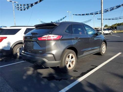 2020 Ford Edge SE