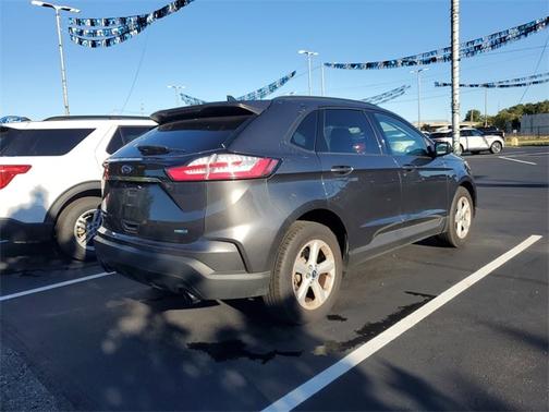 2020 Ford Edge SE
