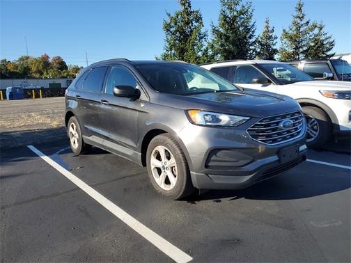 2020 Ford Edge SE