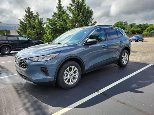 VAPOR BLUE METALLIC 2023 Ford Escape ACTIVE