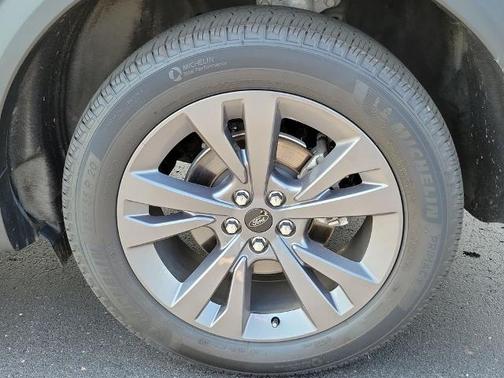 AGATE BLACK METALLIC 2024 Ford Explorer XLT