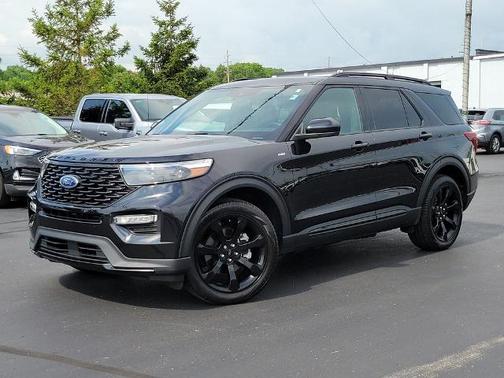 AGATE BLACK METALLIC 2024 Ford Explorer ST-LINE