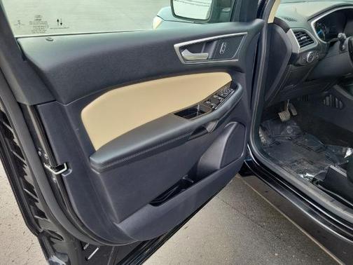 AGATE BLACK METALLIC 2020 Ford Edge SEL