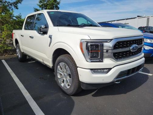 STAR WHITE METALLIC TRICOAT 2023 Ford F-150 PLATINUM
